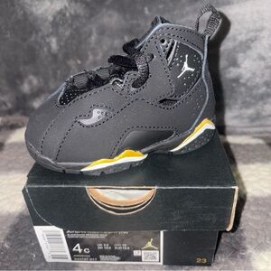 Jordan True Flight Black Metallic Gold Size 4c 343797-017